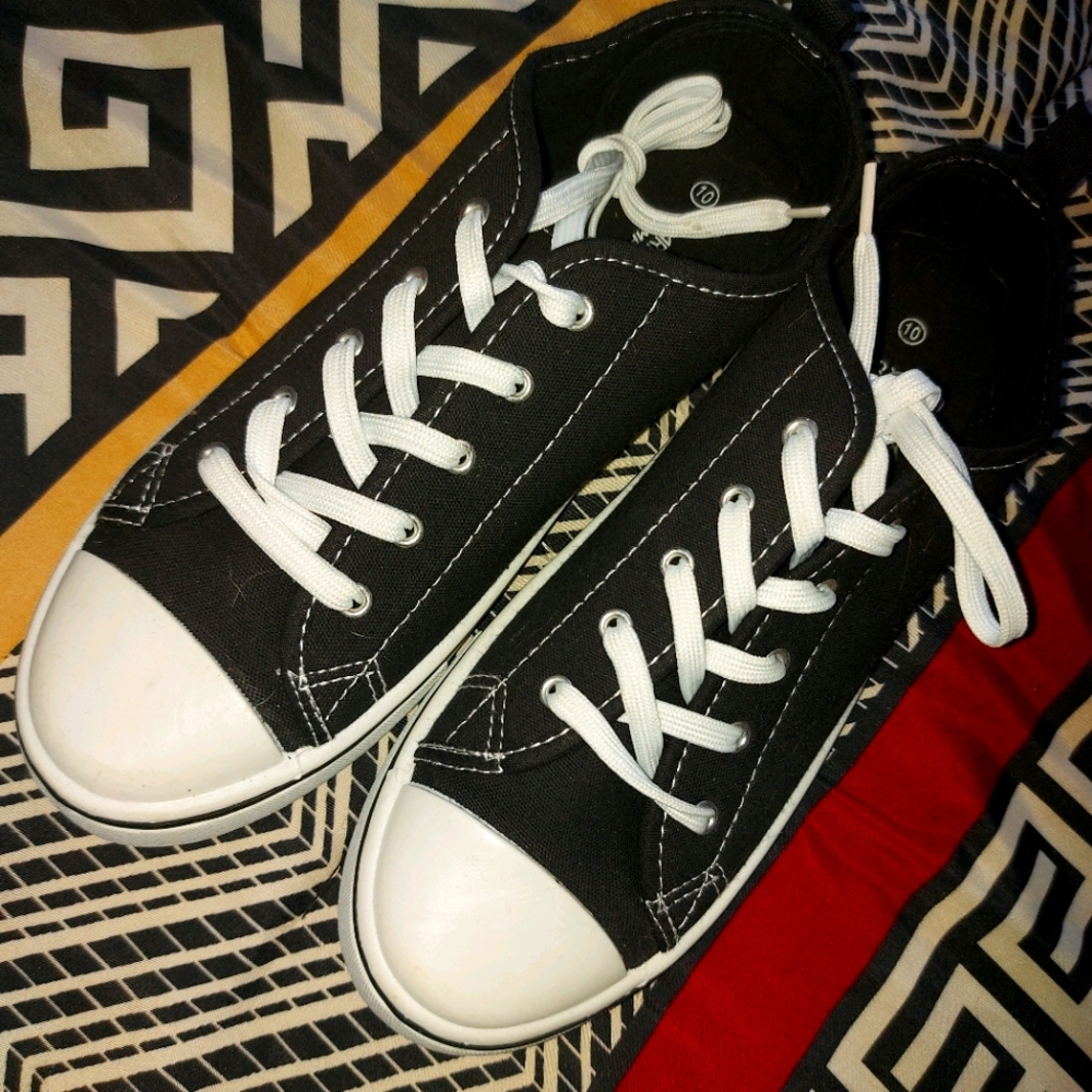 Black Sneakers